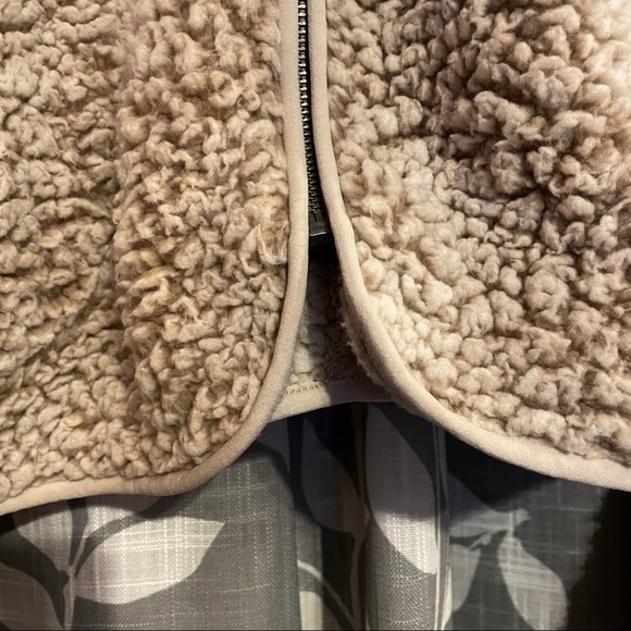 Fuzzy Zip-Up Jacket - Picture 5 of 7